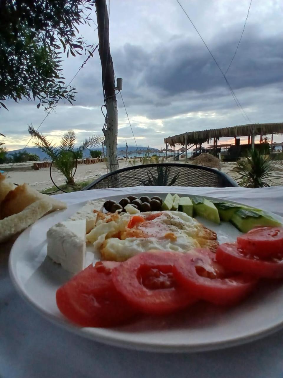 Zulu Beach Bungalow 2 Vlorë Extérieur photo