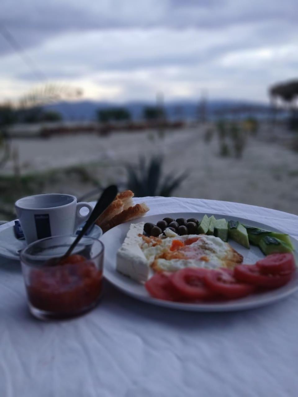 Zulu Beach Bungalow 2 Vlorë Extérieur photo