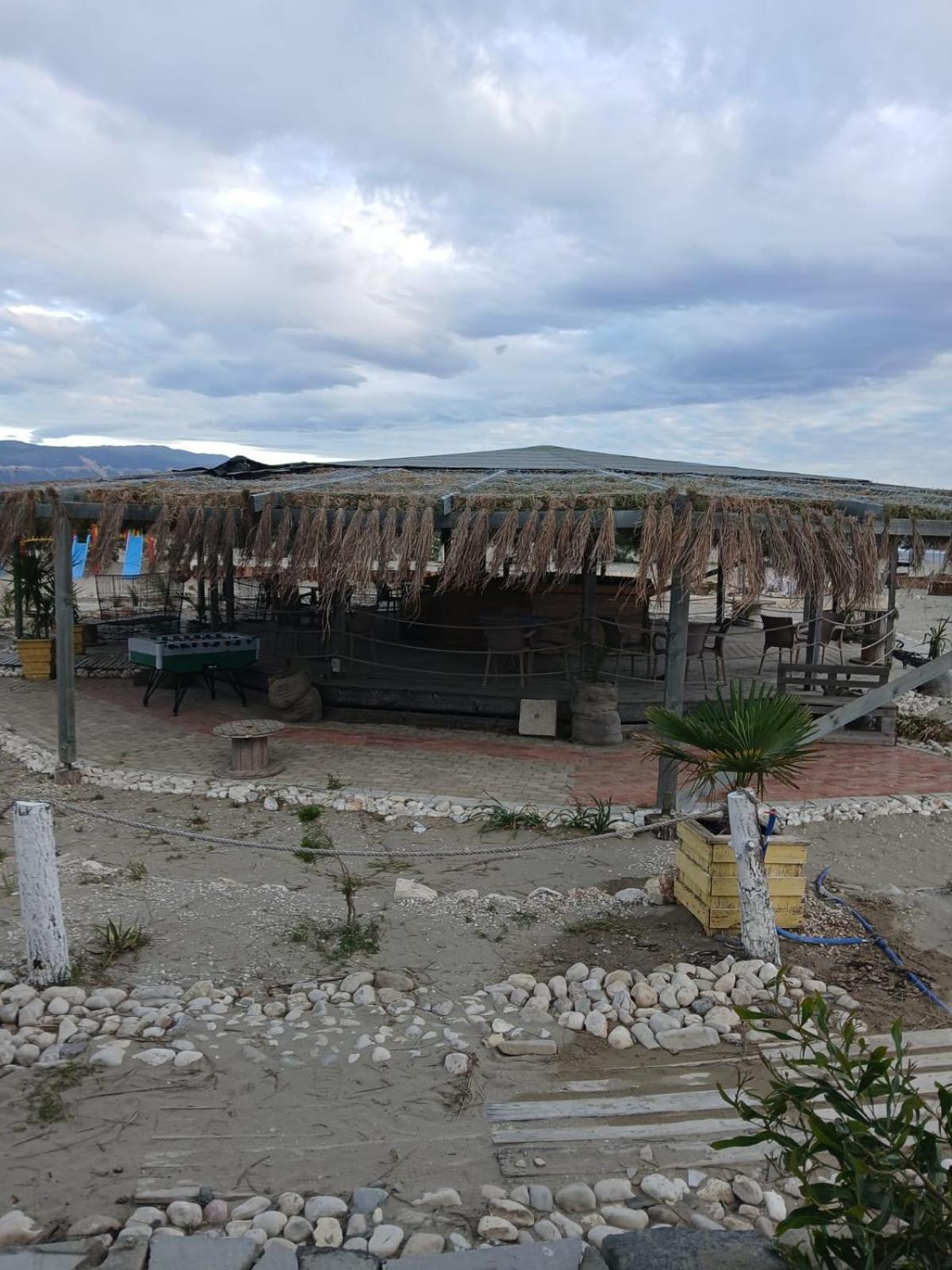 Zulu Beach Bungalow 2 Vlorë Extérieur photo